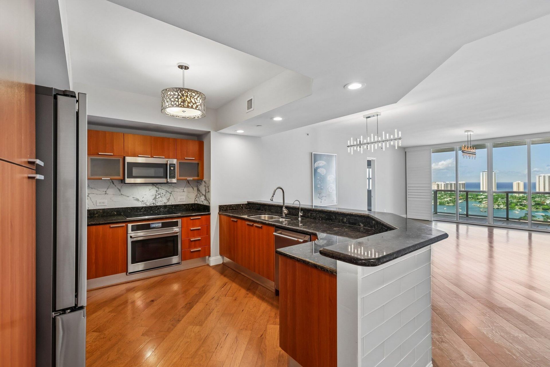 2640 Lake Shore Drive, Unit 2508, Riviera Beach, FL 33404 Photo
