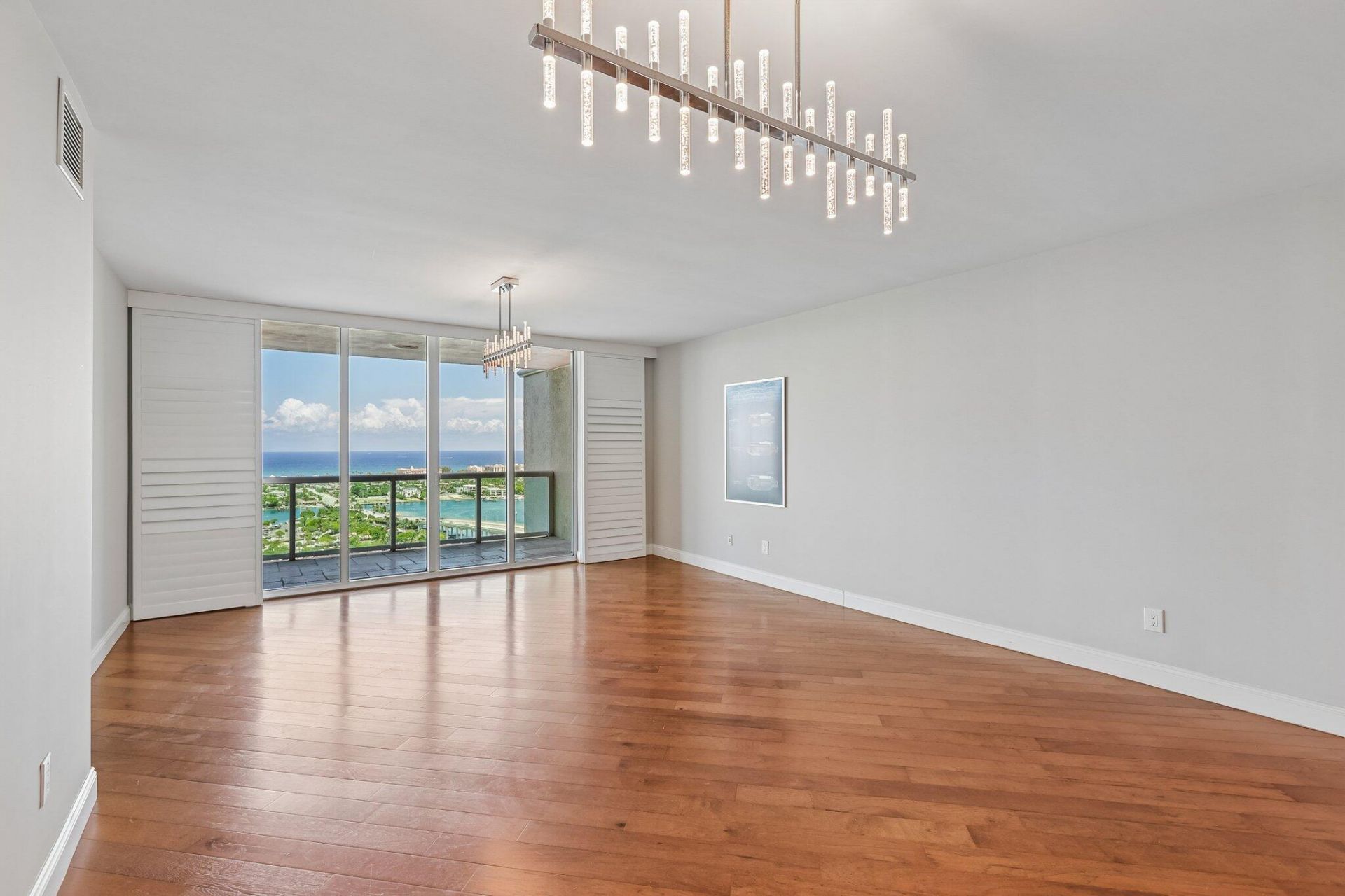 2640 Lake Shore Drive, Unit 2508, Riviera Beach, FL 33404 Photo