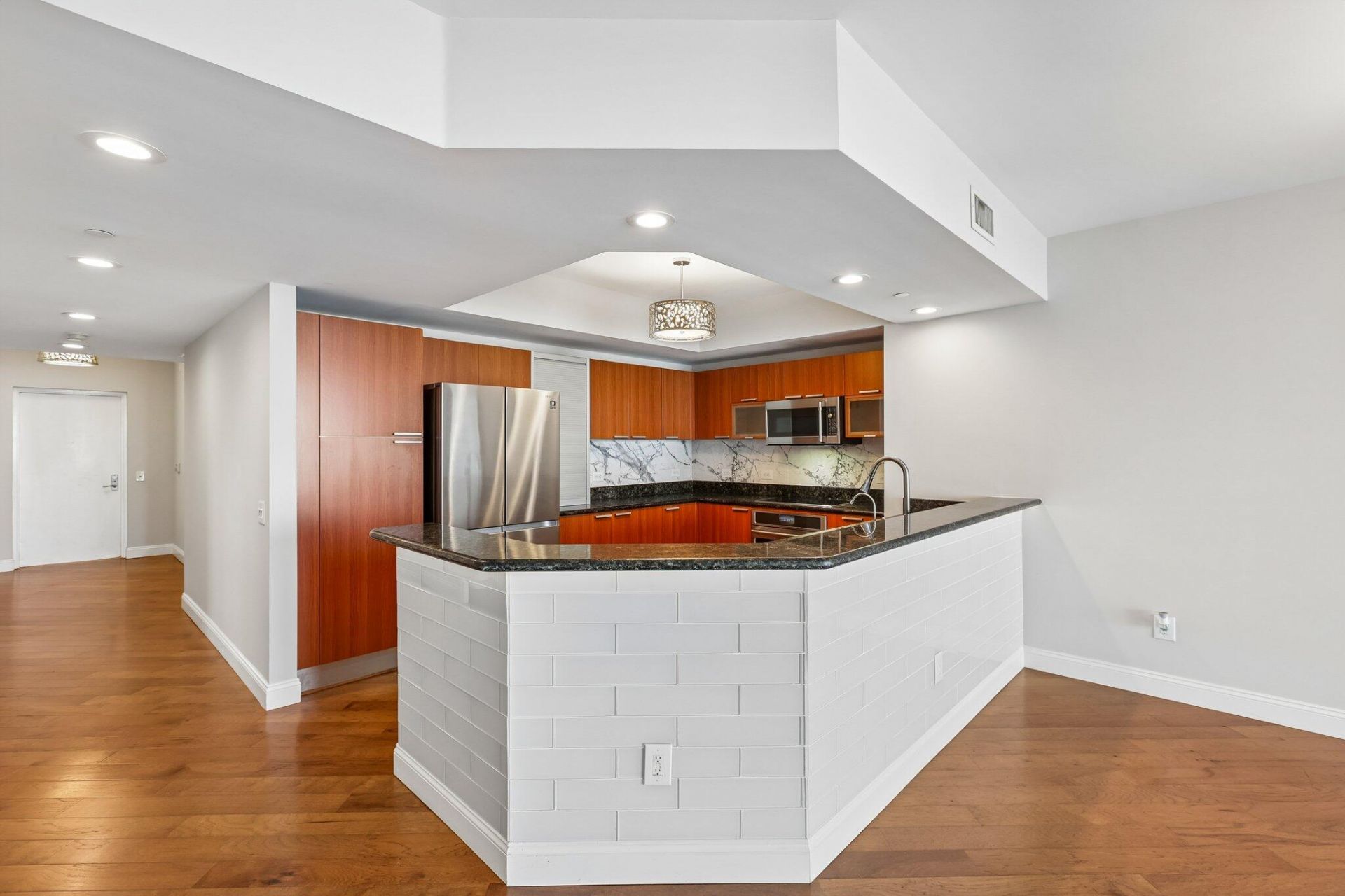 2640 Lake Shore Drive, Unit 2508, Riviera Beach, FL 33404 Photo
