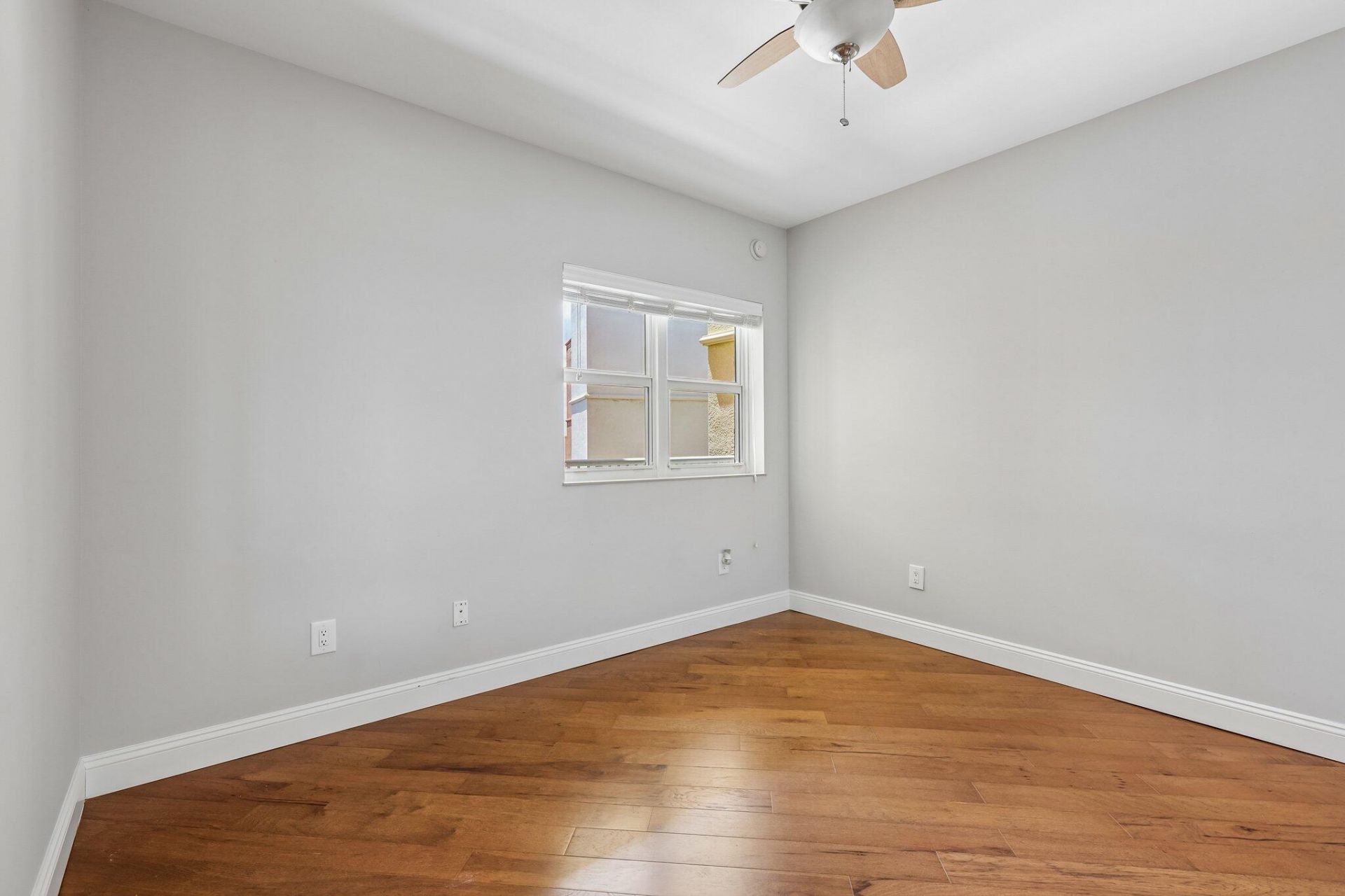 2640 Lake Shore Drive, Unit 2508, Riviera Beach, FL 33404 Photo