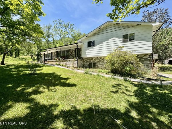 132 Lanes Bluff Rd, Clinton, TN 37716