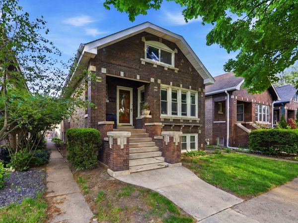 1843 Clinton Avenue, Berwyn, IL 60402