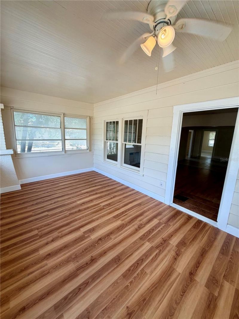 750 38th Avenue S, Saint Petersburg, FL 33705 Photo