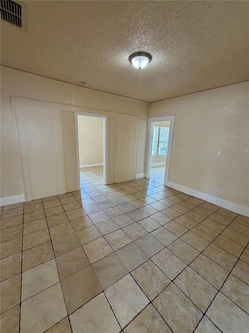 750 38th Avenue S, Saint Petersburg, FL 33705 Photo