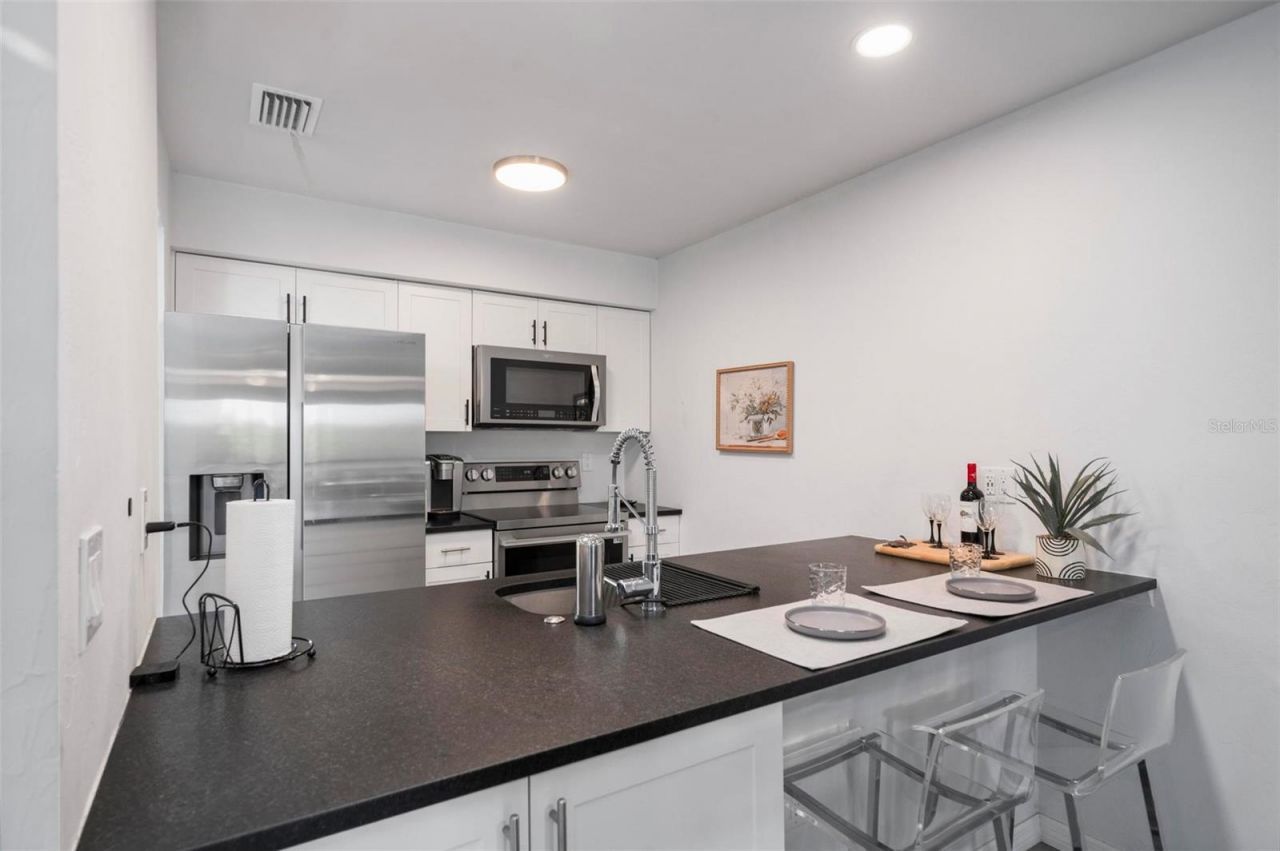 4064 Oakview Drive , Unit D9, Port Charlotte, FL 33980 Photo