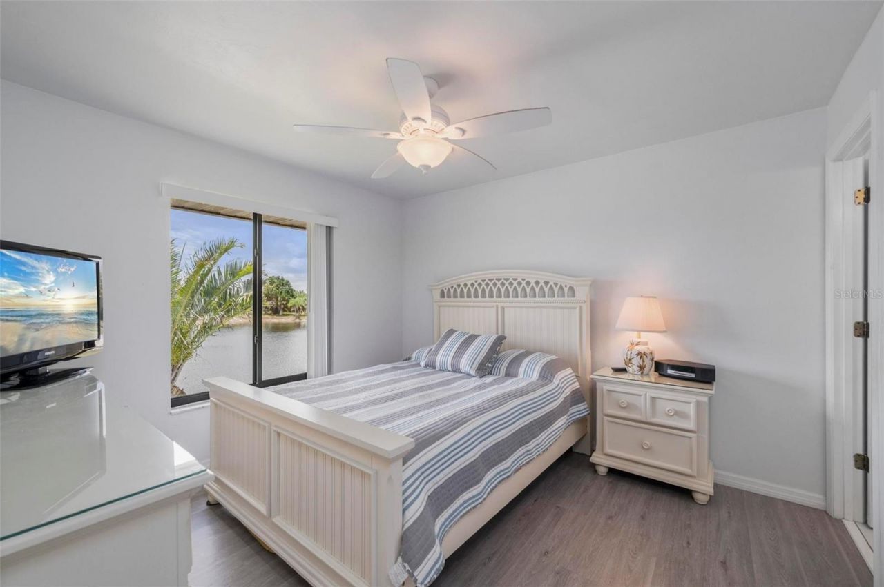 4064 Oakview Drive , Unit D9, Port Charlotte, FL 33980 Photo