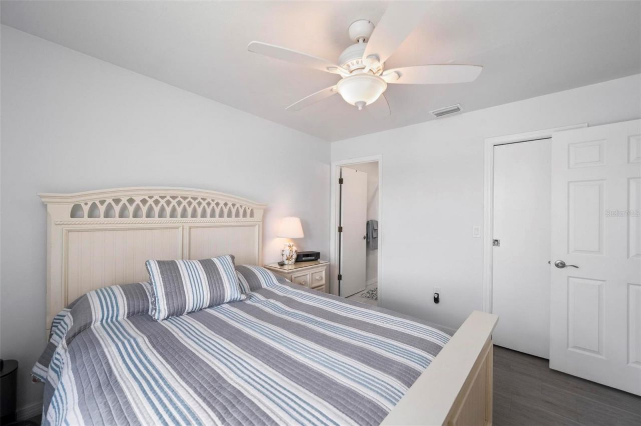 4064 Oakview Drive , Unit D9, Port Charlotte, FL 33980 Photo