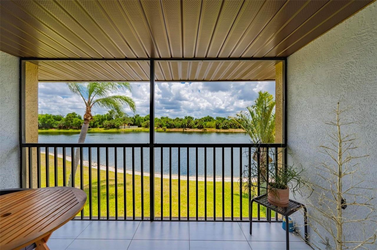4064 Oakview Drive , Unit D9, Port Charlotte, FL 33980 Photo