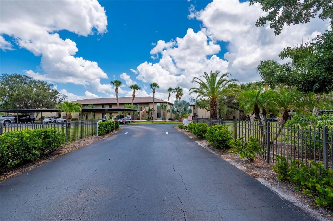 4064 Oakview Drive , Unit D9, Port Charlotte, FL 33980 Photo