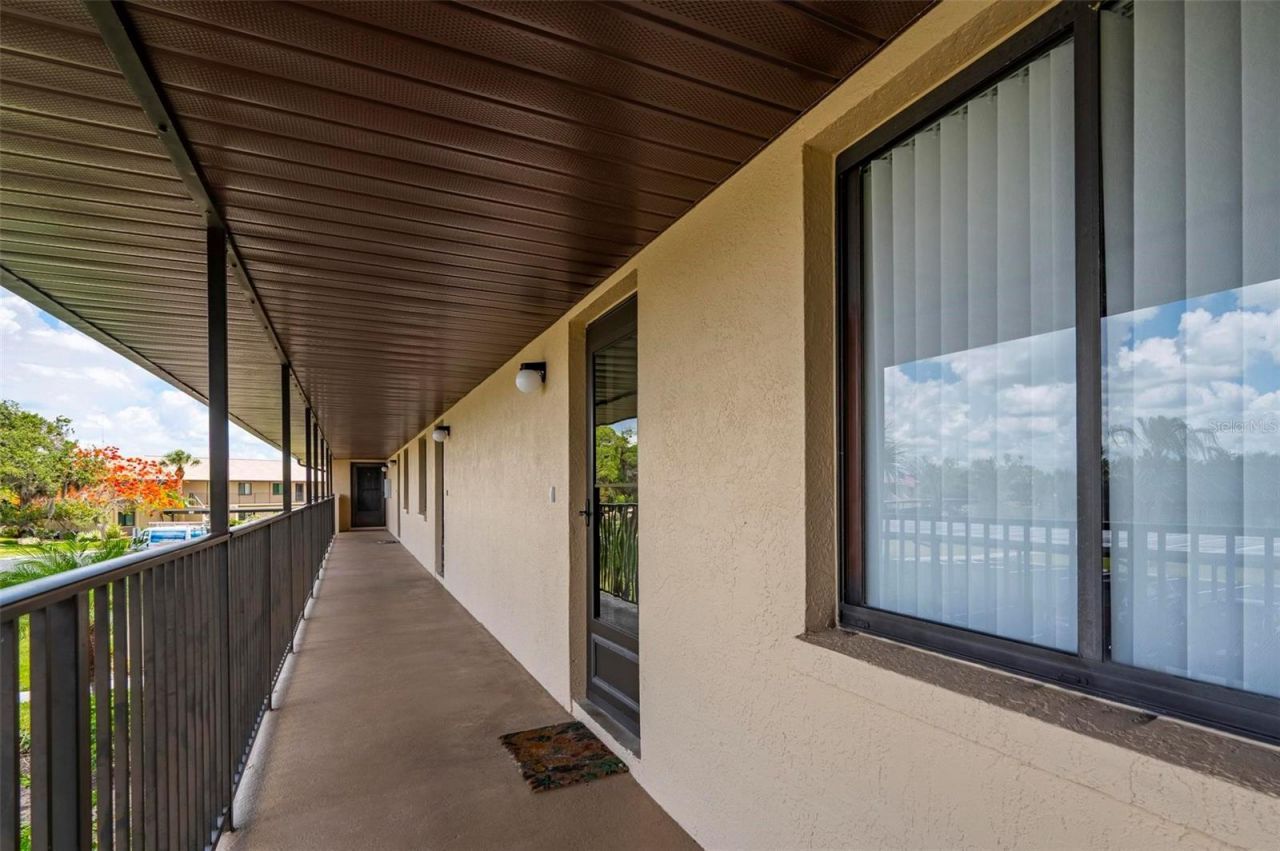 4064 Oakview Drive , Unit D9, Port Charlotte, FL 33980 Photo