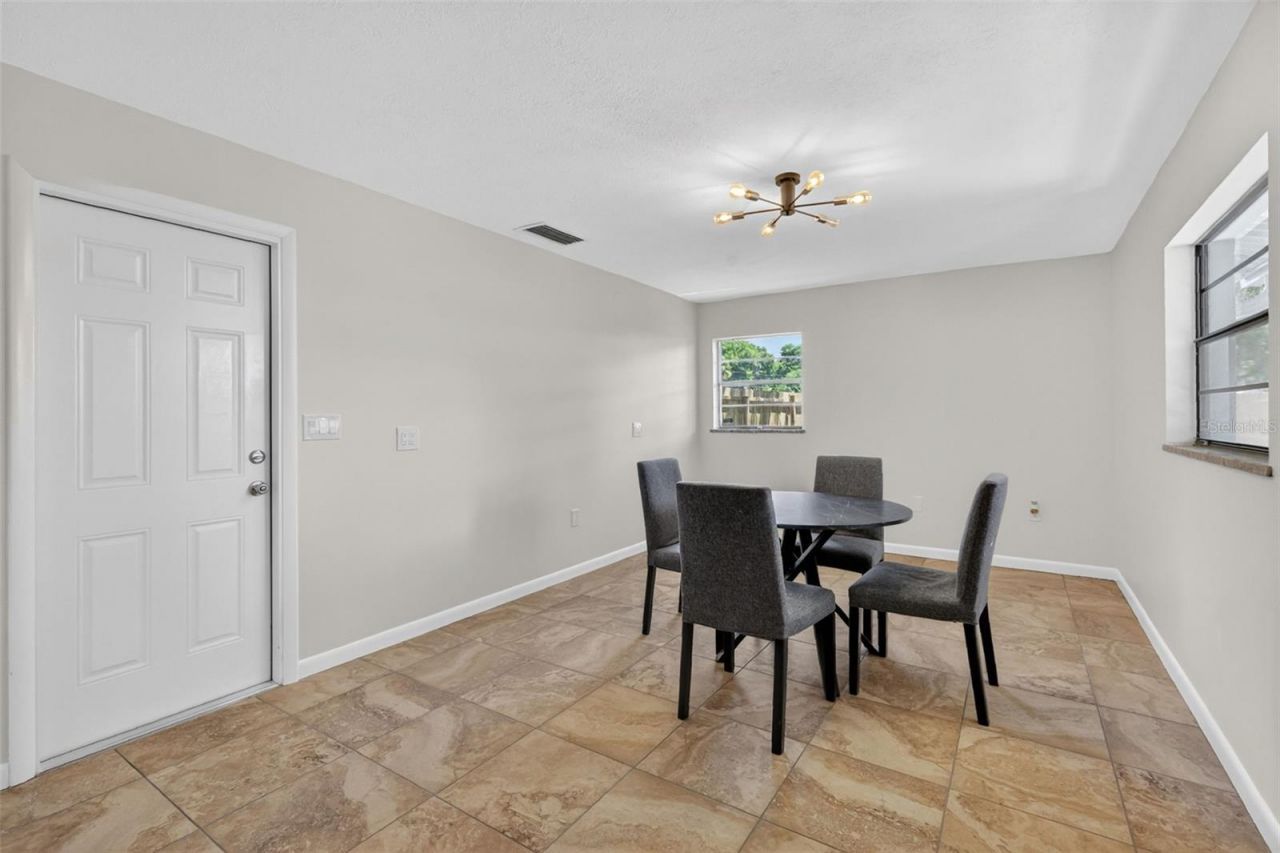 60 Outlook Street , Umatilla, FL 32784 Photo