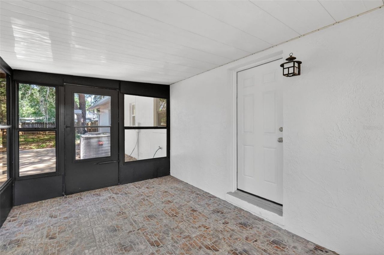 60 Outlook Street , Umatilla, FL 32784 Photo