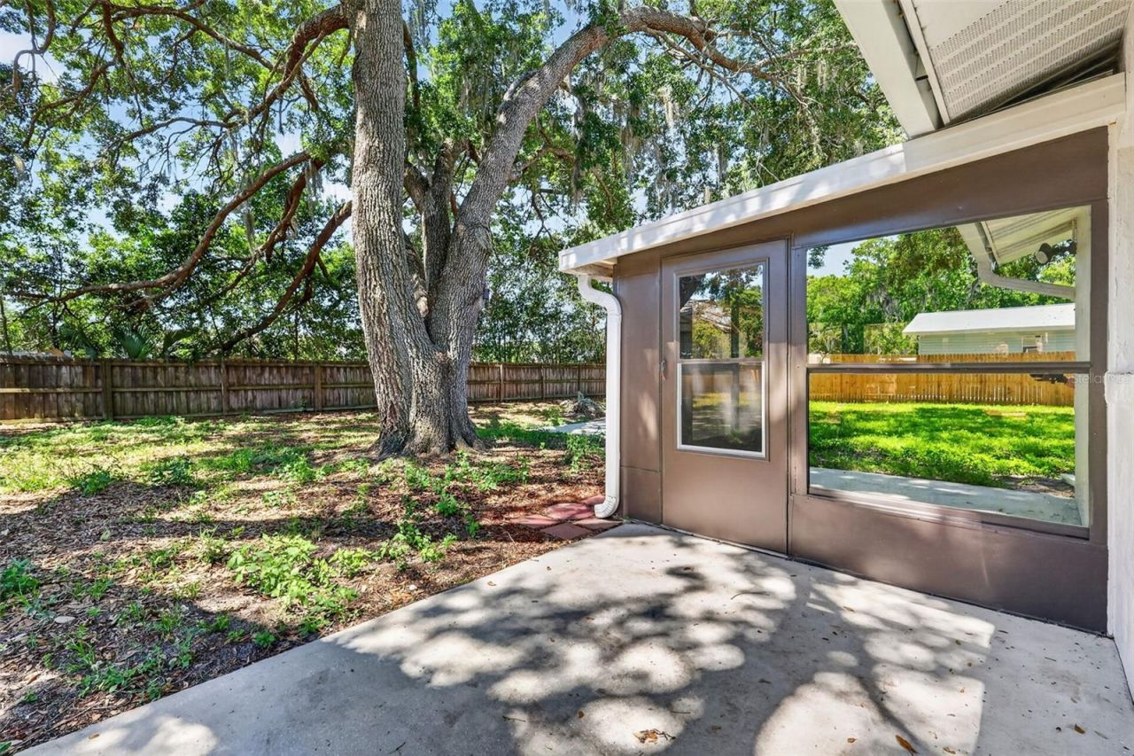 60 Outlook Street , Umatilla, FL 32784 Photo