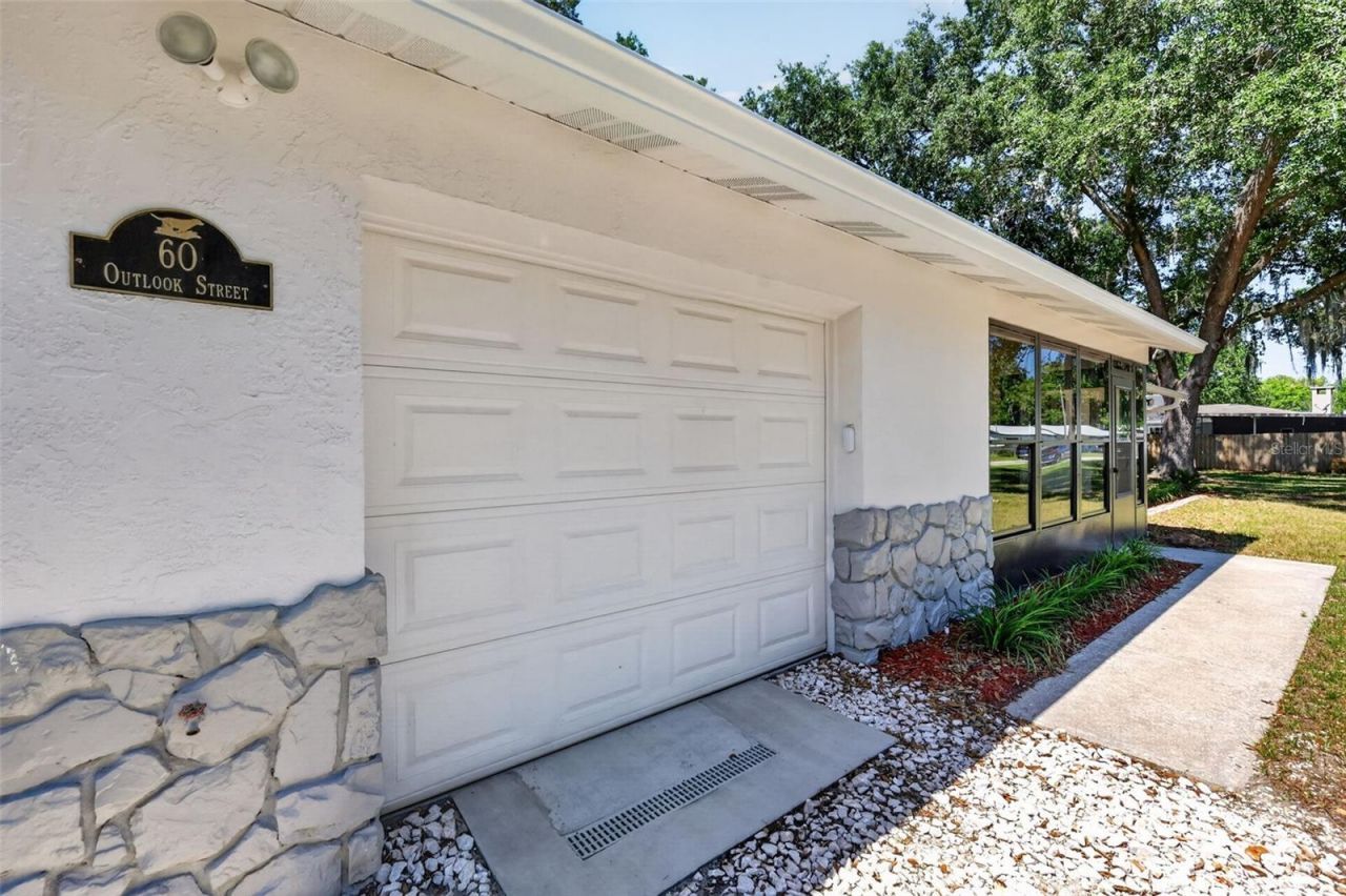 60 Outlook Street , Umatilla, FL 32784 Photo