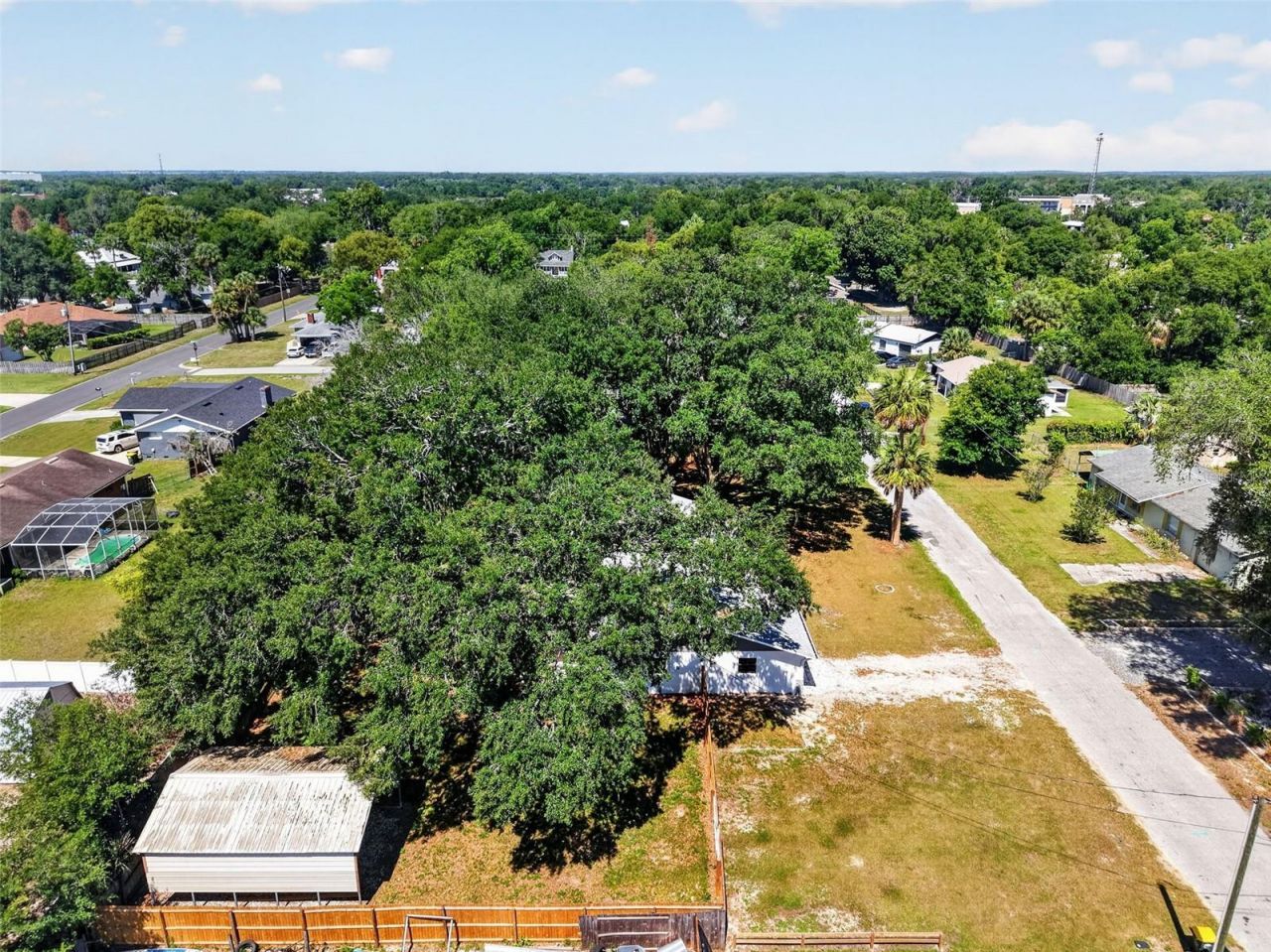 60 Outlook Street , Umatilla, FL 32784 Photo