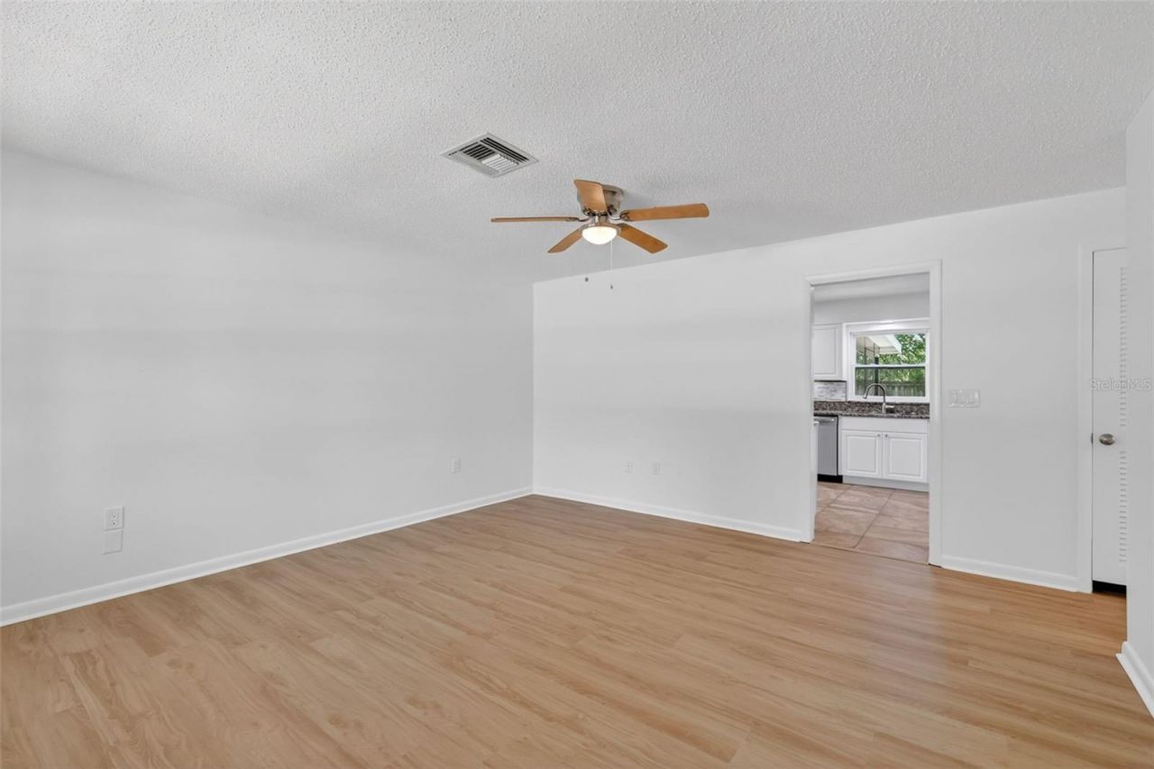 60 Outlook Street , Umatilla, FL 32784 Photo