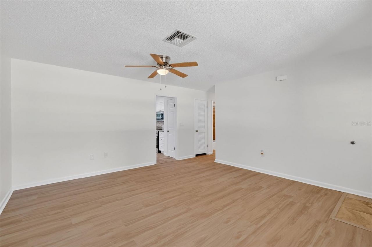 60 Outlook Street , Umatilla, FL 32784 Photo