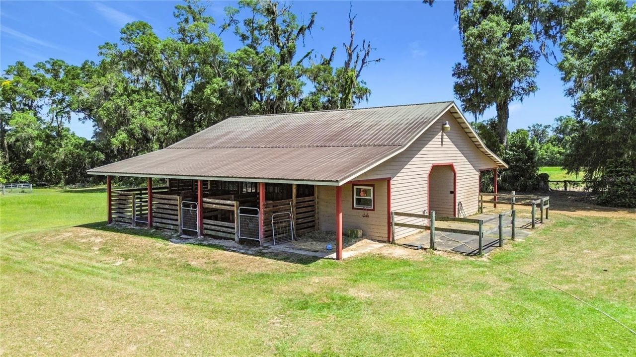 20540 SW 5th Place, Dunnellon, FL 34431 Photo