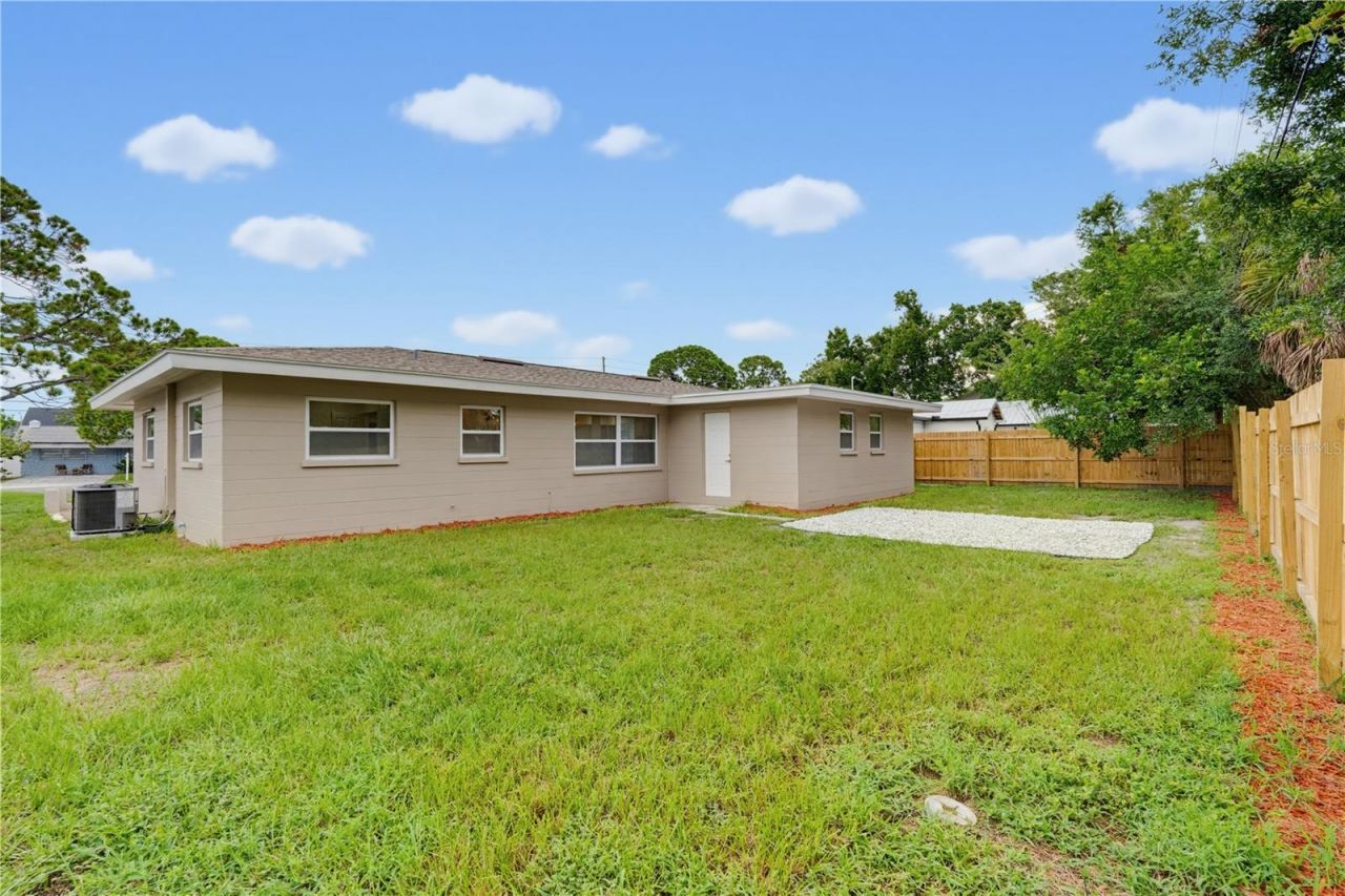 2440 66th Avenue S, Saint Petersburg, FL 33712 Photo