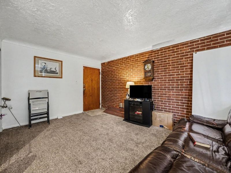 3324 Hanna Avenue, Cincinnati, OH 45211 Photo 5