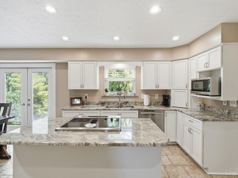 4490 Estate Court, Mason, OH 45040 Photo 12