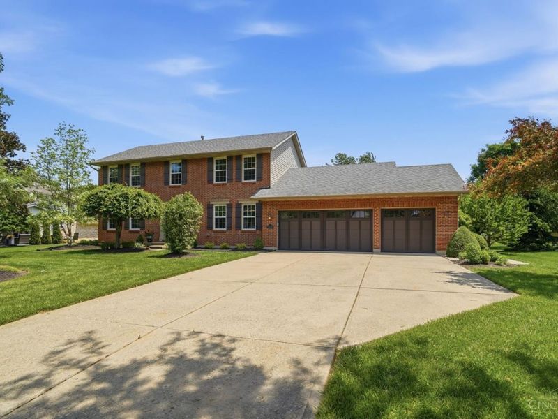 4490 Estate Court, Mason, OH 45040 Photo 2