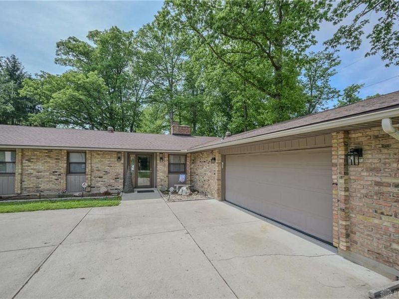 2693 Ehrhart Drive, Springfield, OH 45502 Photo 3