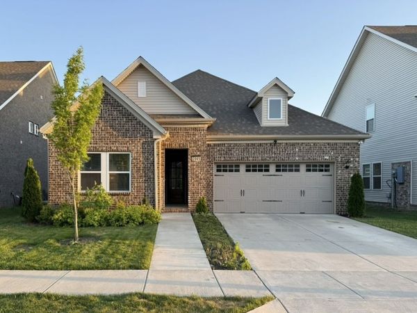 2065 Creekland View Blvd , Nashville, TN 37207
