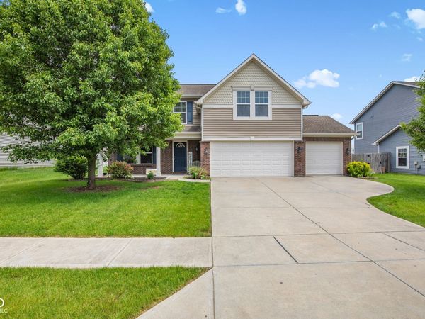 2675 Twinleaf Drive , Plainfield, IN 46168