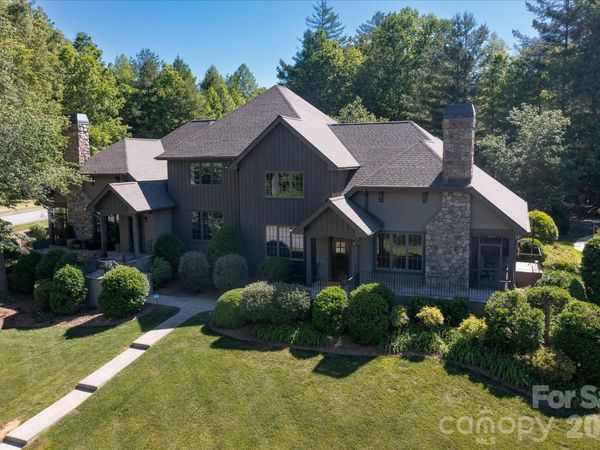 16 Hollyberry Lane , Brevard, NC 28712