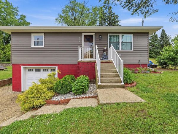 118 Highland AVENUE, Iron Ridge, WI 53035
