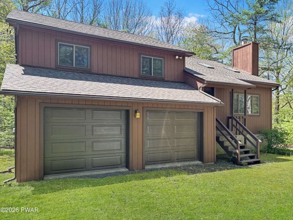 116 Beach Lane, Dingmans Ferry, PA 18328