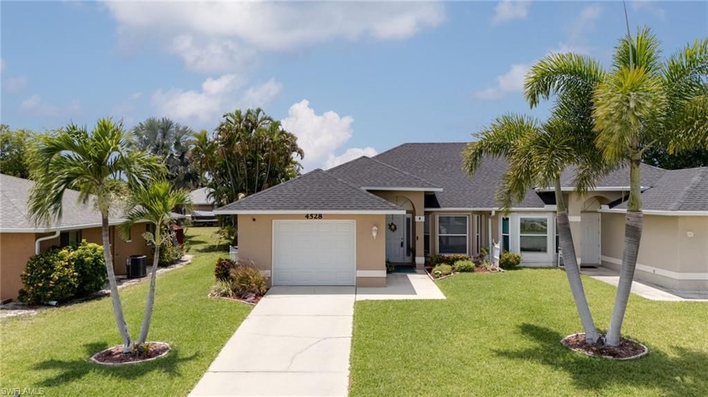 4528 SW 7th Pl , Cape Coral, FL 33914 Photo