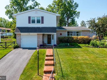 450 SILVER BROOK DRIVE, BIRDSBORO, PA 19508