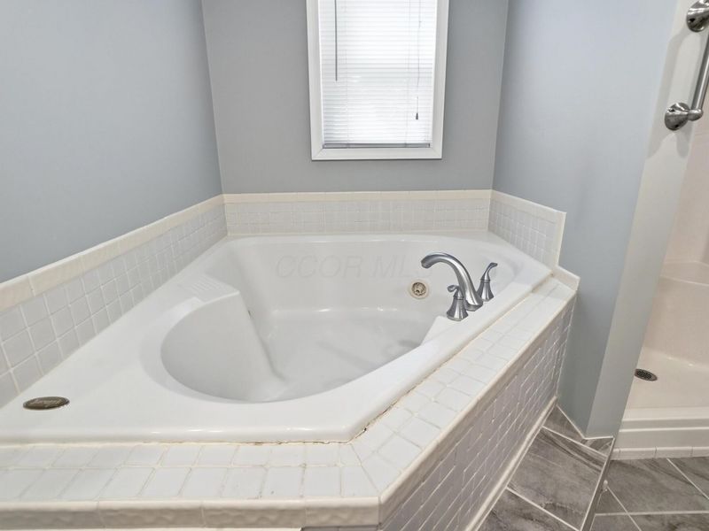 2583 W Choctaw Drive, London, OH 43140 Photo 33