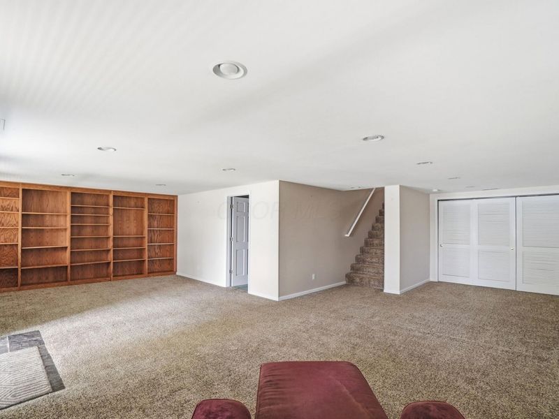 2583 W Choctaw Drive, London, OH 43140 Photo 40