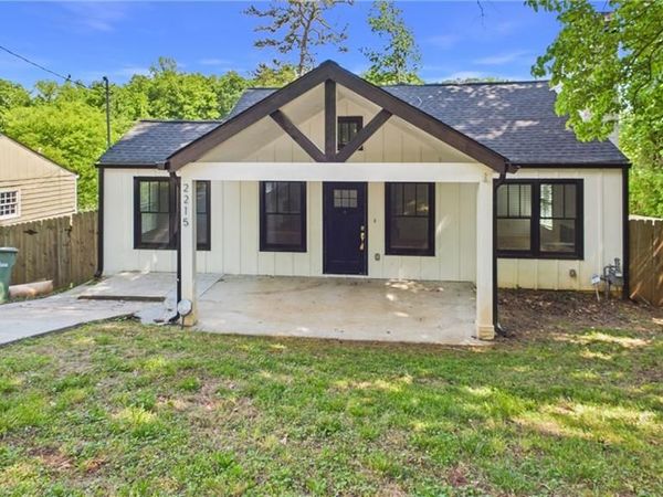 2215 Lang Drive SW, Atlanta, GA 30315