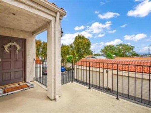 12600 Euclid Street, Unit 18, Garden Grove, CA 92840