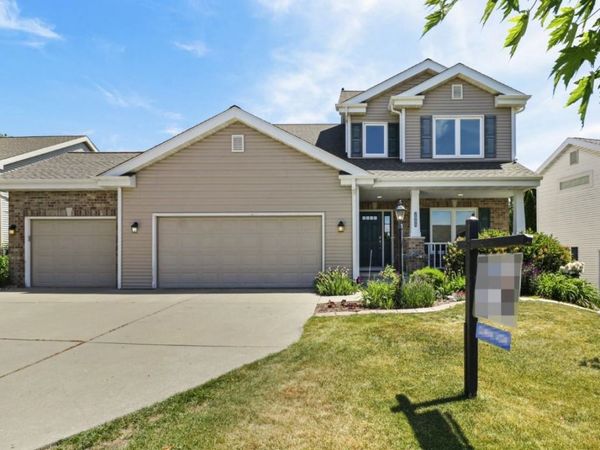 2988 Stamford Place, Fitchburg, WI 53711