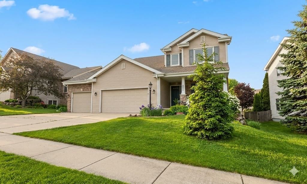 2988 Stamford Place, Fitchburg, WI 53711 Main Photo
