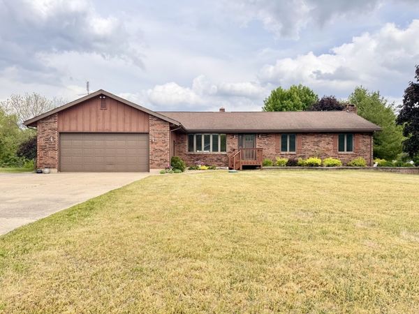 758 Marine Drive , Dixon, IL 61021