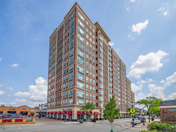 77 S Evergreen Avenue , Unit 806, Arlington Heights, IL 60005