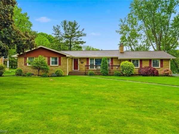 612 Church Street SW, North Canton, OH 44720
