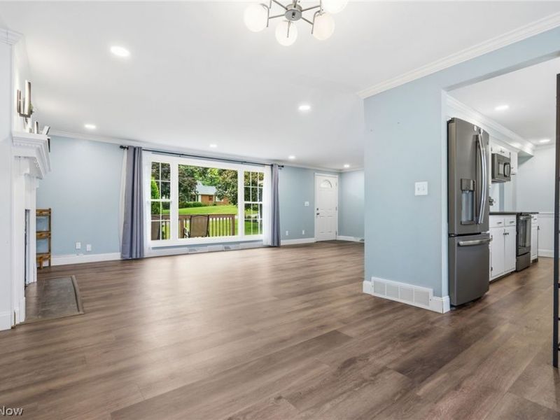 612 Church Street SW, North Canton, OH 44720 Photo 7