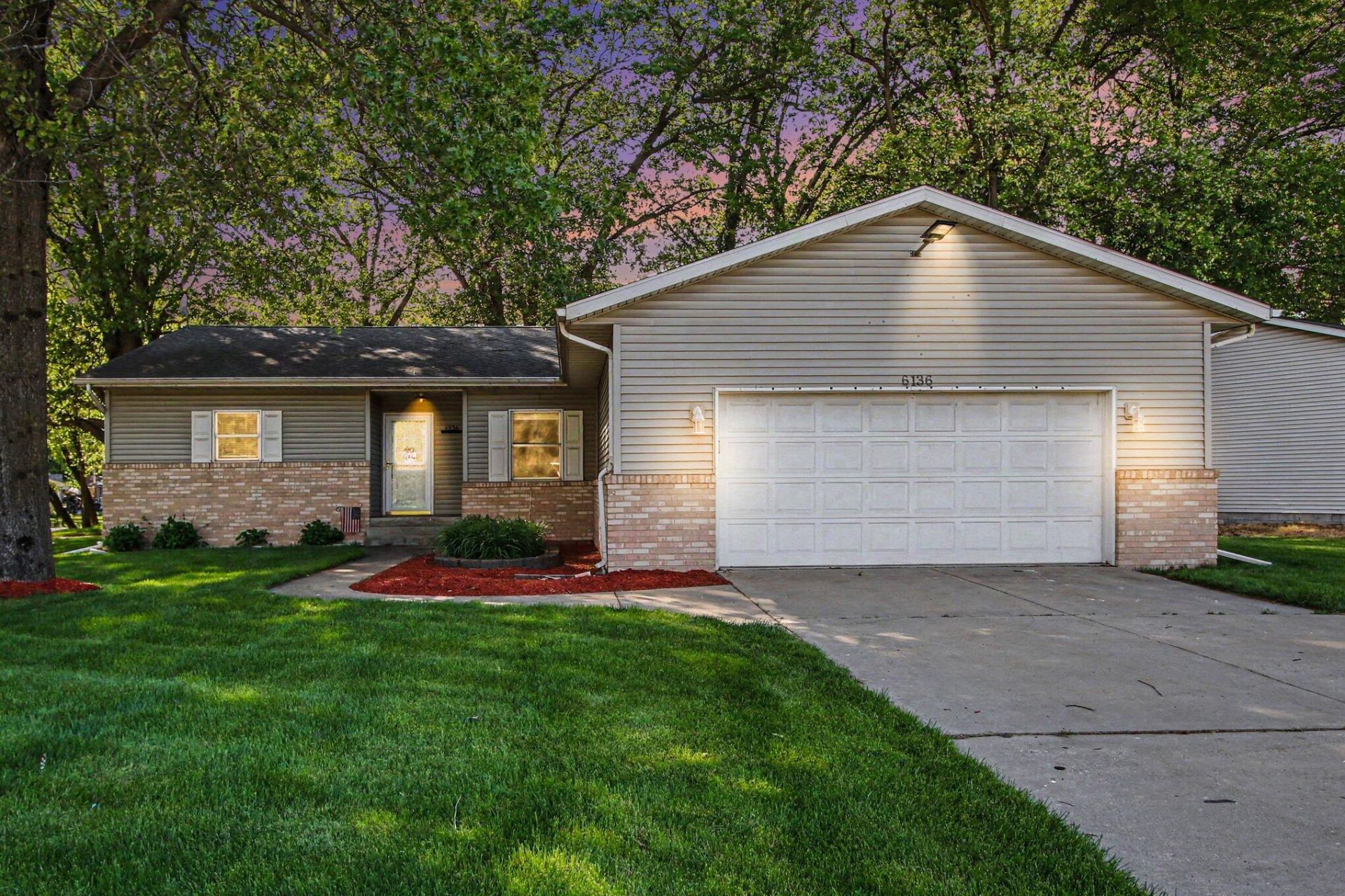 6136 Canary Avenue, Portage, IN 46368 Main Photo