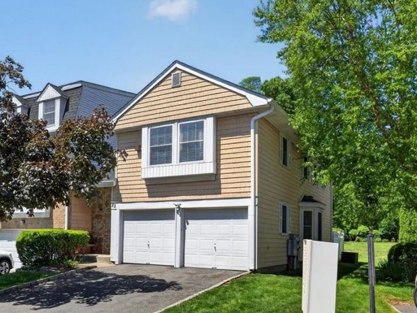 88 Hidden Ridge Drive , Syosset, NY 11791