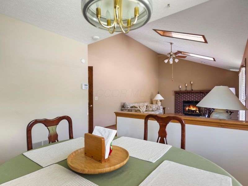 20 Winter Green Loop SW, Pataskala, OH 43062 Photo 14