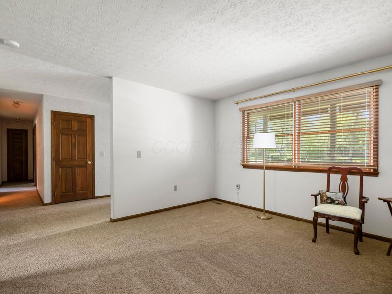 20 Winter Green Loop SW, Pataskala, OH 43062 Photo 5