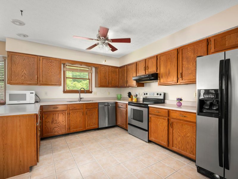 20 Winter Green Loop SW, Pataskala, OH 43062 Photo 9
