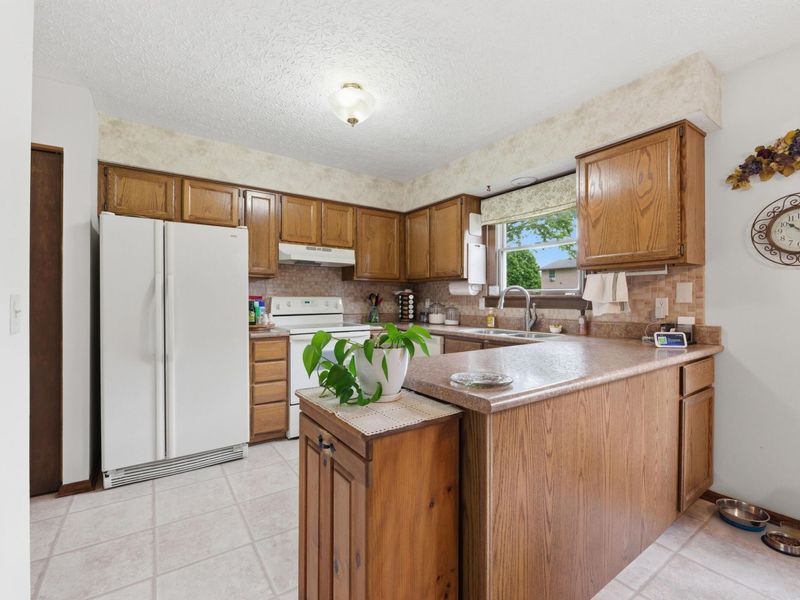 404 Knob Avenue , Reynoldsburg, OH 43068 Photo 11